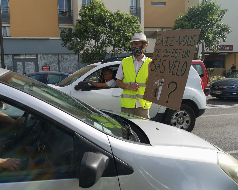 Photo du sondate sur la connaissance du sas vélo